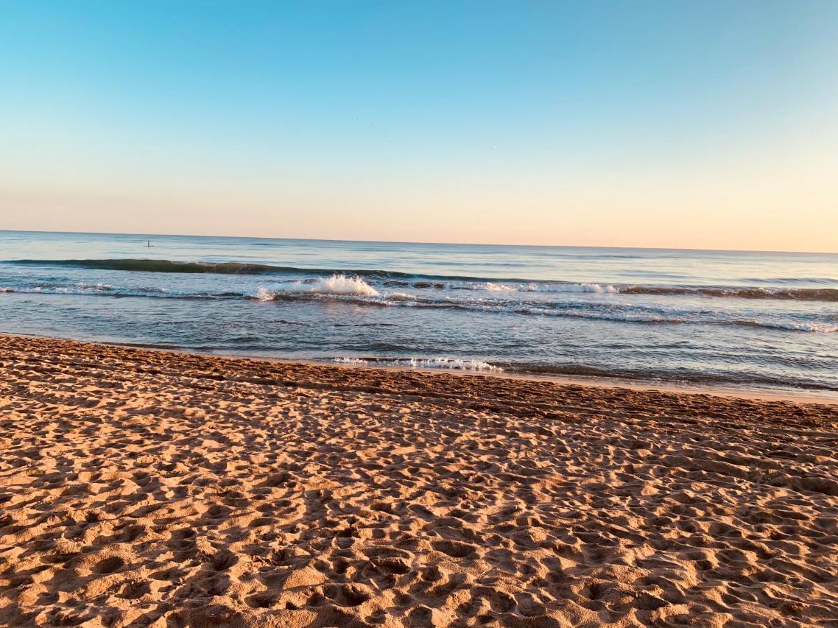 Playa Grande By Tropical - Adults Only Hotel Gavà